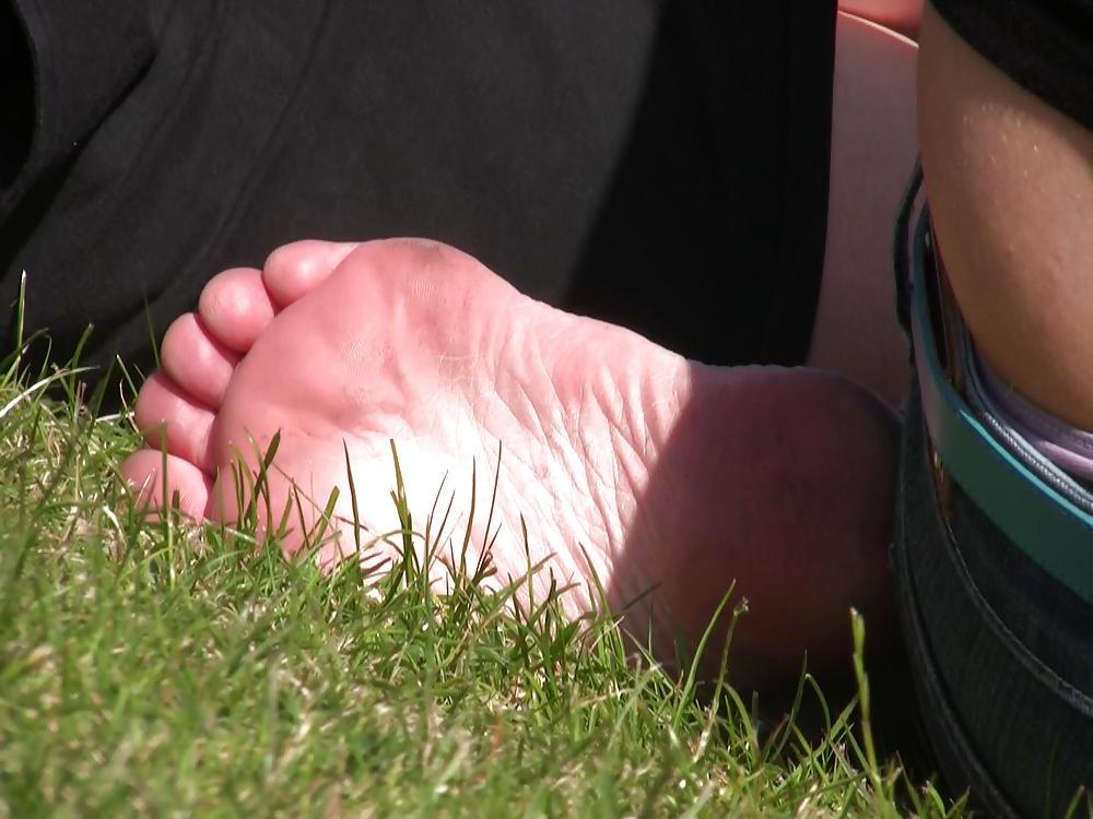 23P Foot fetish gallery 6