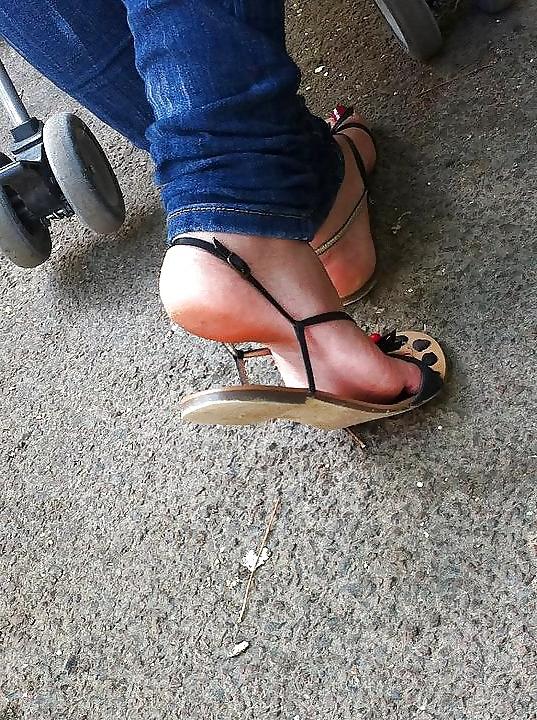 23P Foot fetish gallery 6