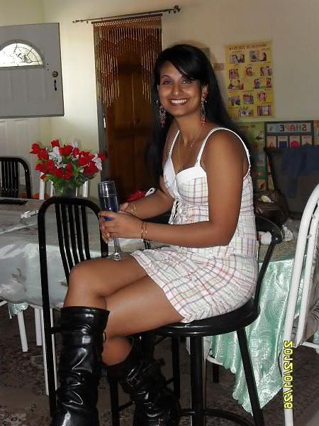 23P Hot Indian Desi Babe