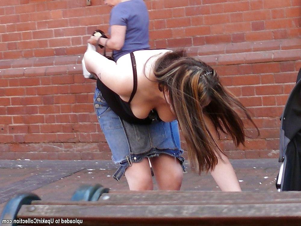 25P Upskirt & Downblouse