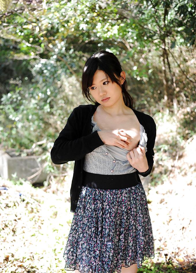 25P Japanese milf fucking