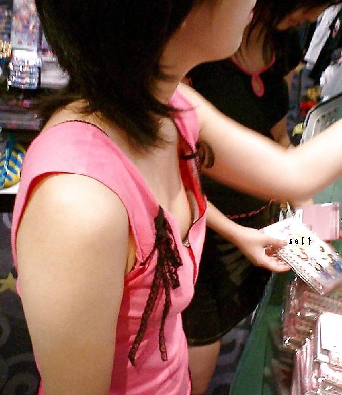 17P The Beauty of Amateur Nip Slips