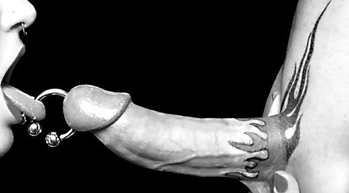 25P Black and White: lick and suck