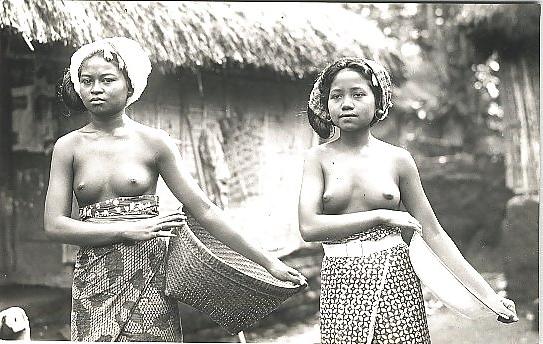 15P The Beauty of Vintage Indonesia