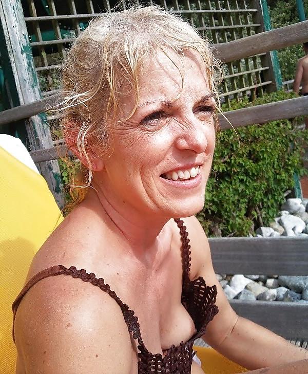 20P Downblouse and Nipple Slip 3