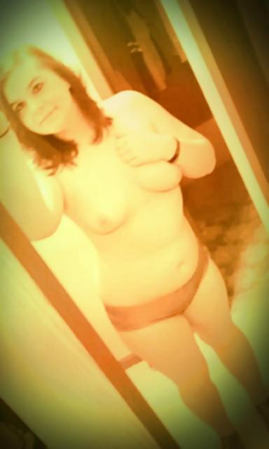 25P 19 year old slut from panera bread