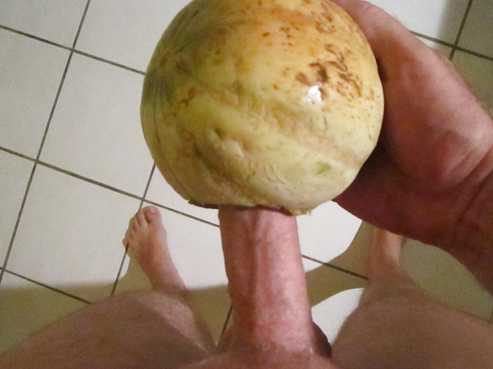 16P Food cock
