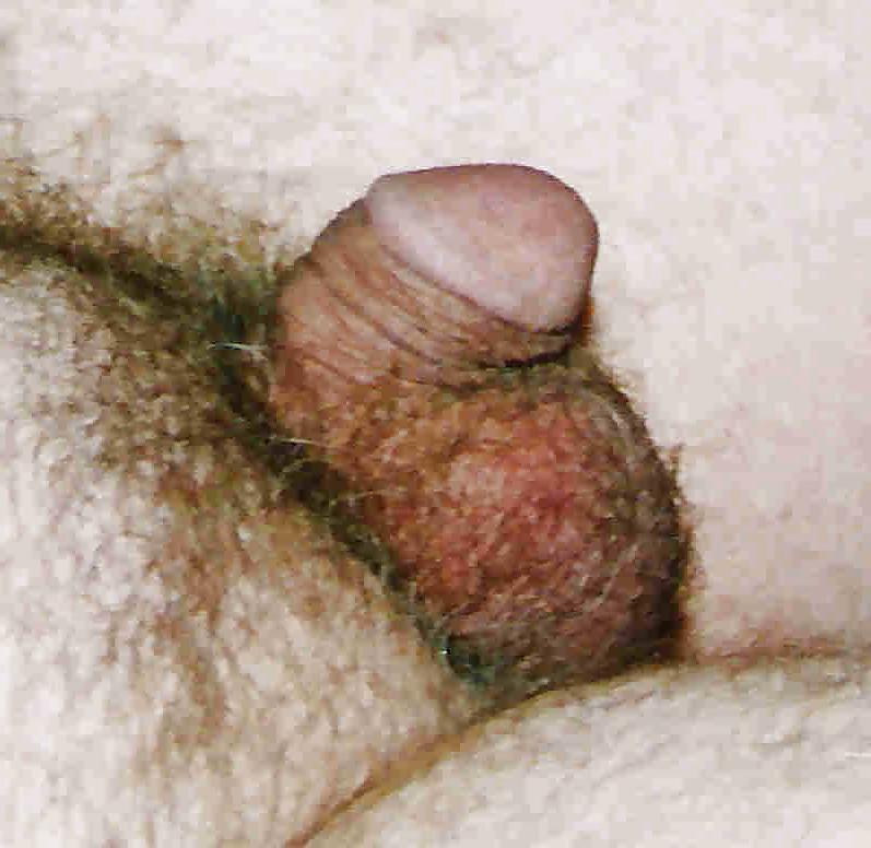 24P Me and my little cock, big gut and man boobs!