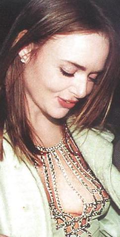 25P 1st Glance Downblouse Nipslip pt3