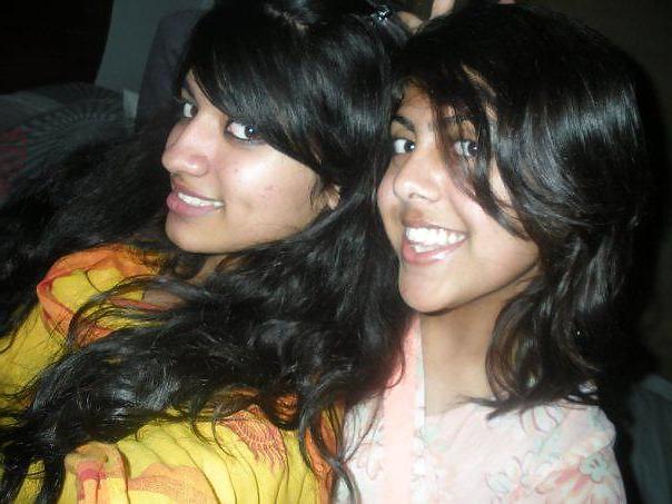 25P Desi Girls