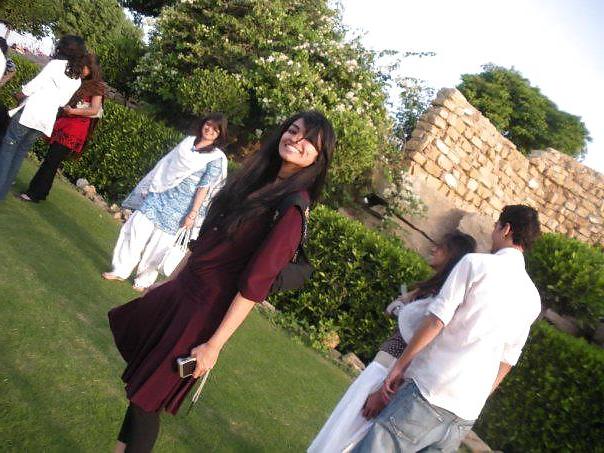 25P Desi Girls