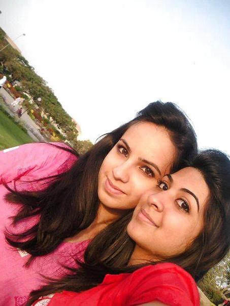 25P Desi Girls