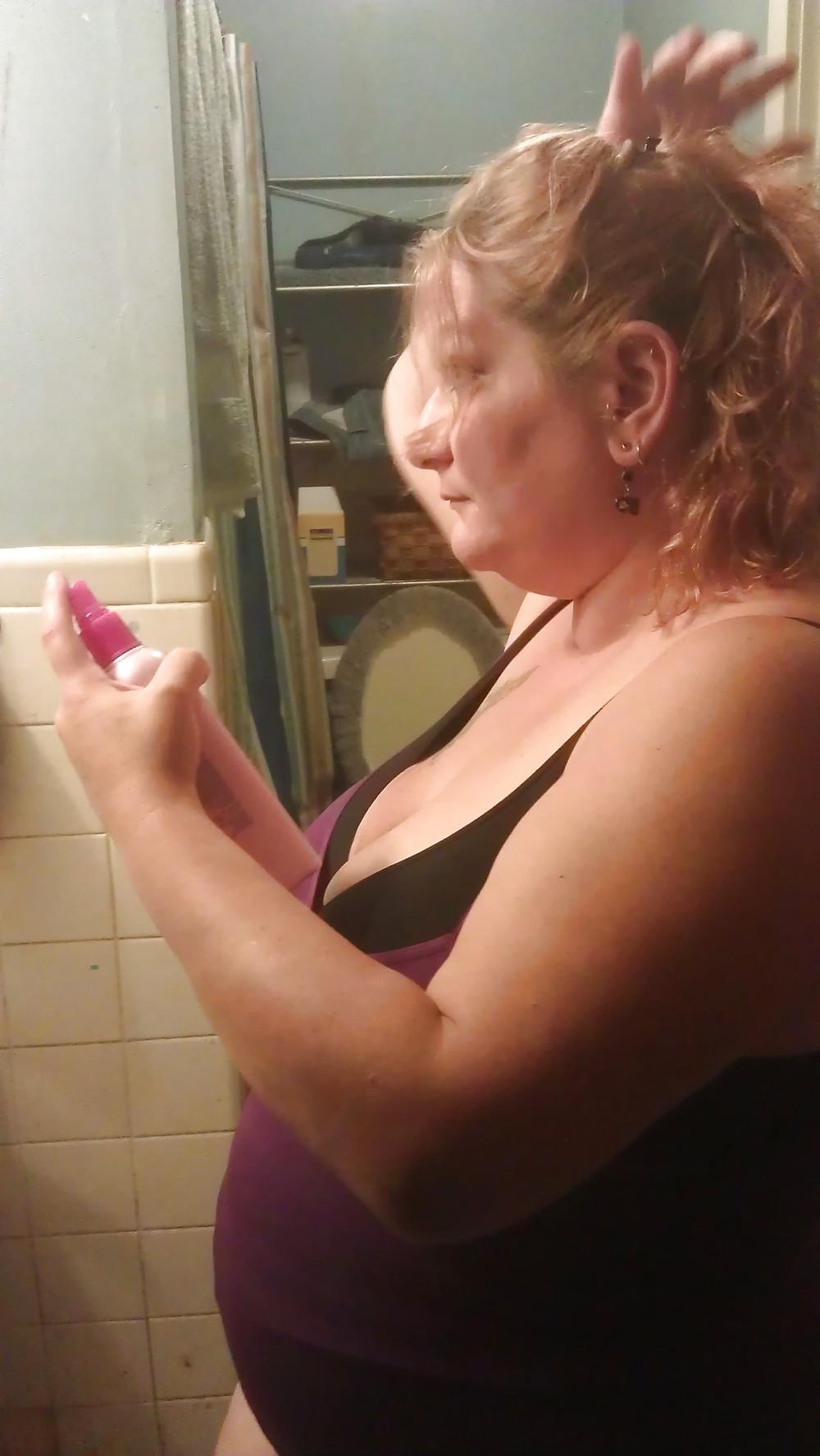 10P Getting ready for a older man from xhamster