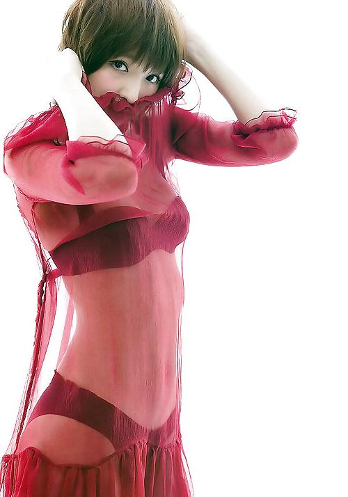 25P See-Through Sensuality