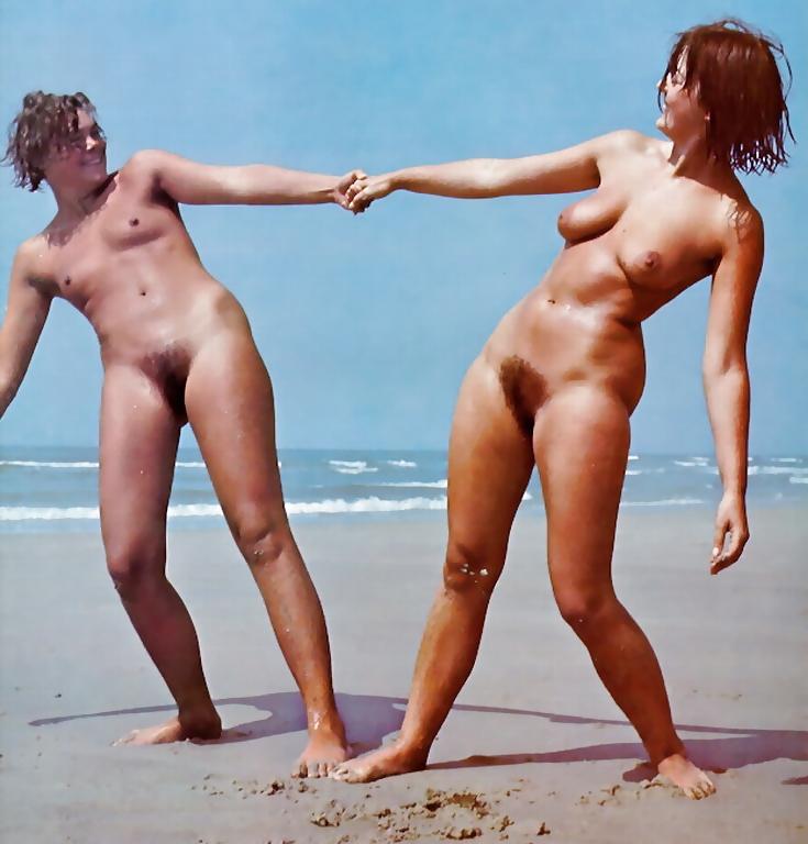 18P The Beauty of Amateur Nudists