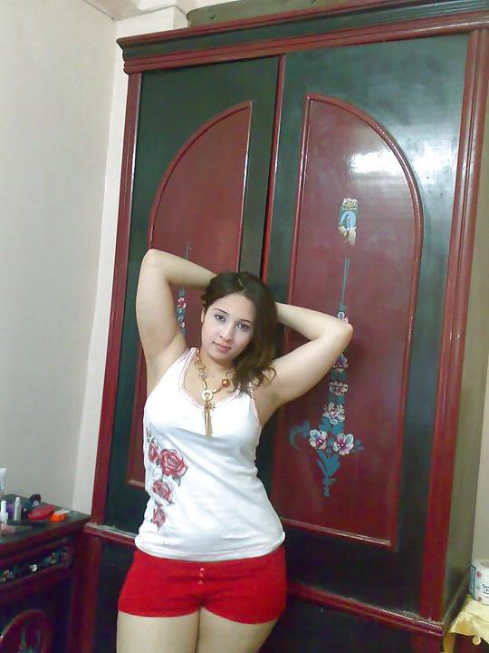 25P Arab beauty