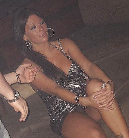 20P Celeb upskirt 2