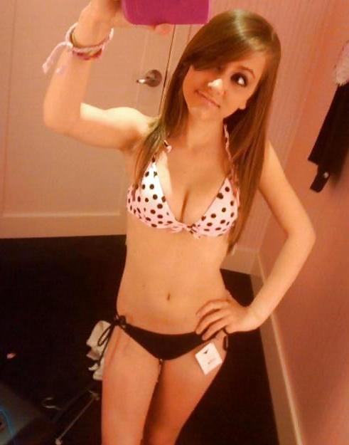 10P The Beauty of Amateur Skinny College Teens Self Pic