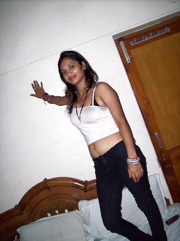 21P Indian Desi Babe Hot & Sexy Indians 