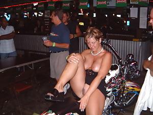19P Happy Hour at EX Black Hog Salon ARUBA !!!!!!