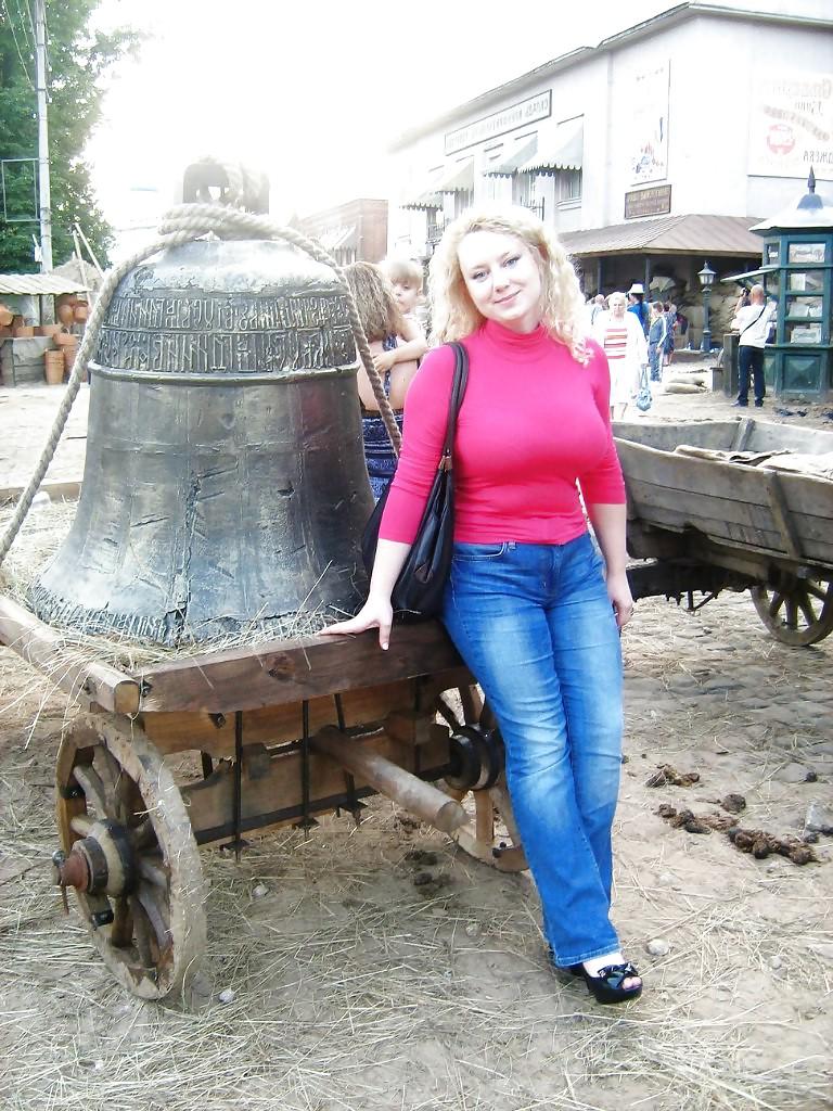 10P Busty Russian Woman 158