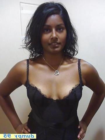25P Indian Desi Babe Hot & Sexy Indians 