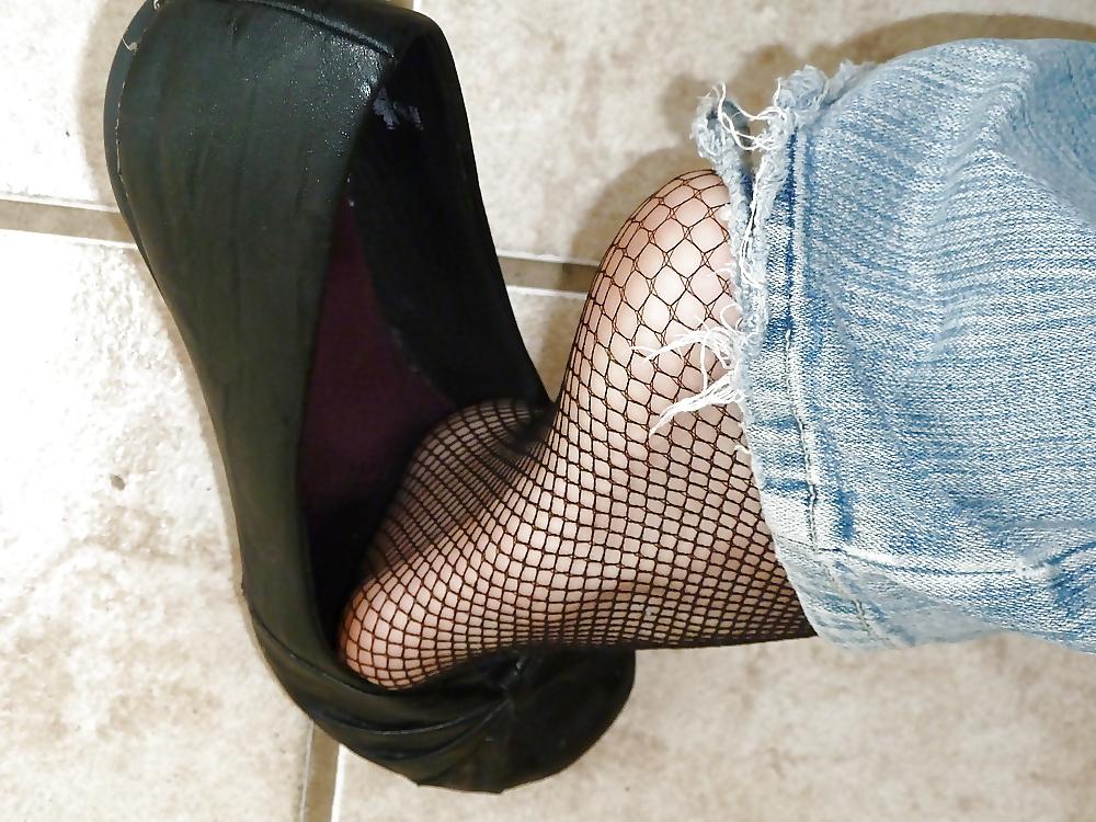 23P Foot fetish gallery 13
