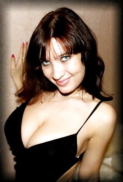 14P Busty Russian Woman 14