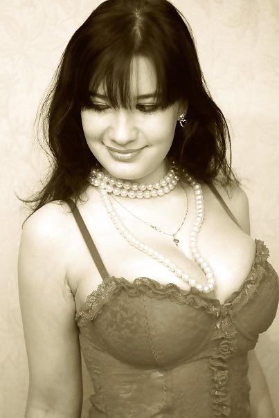 14P Busty Russian Woman 14