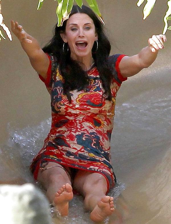 25P Celebs oops 13