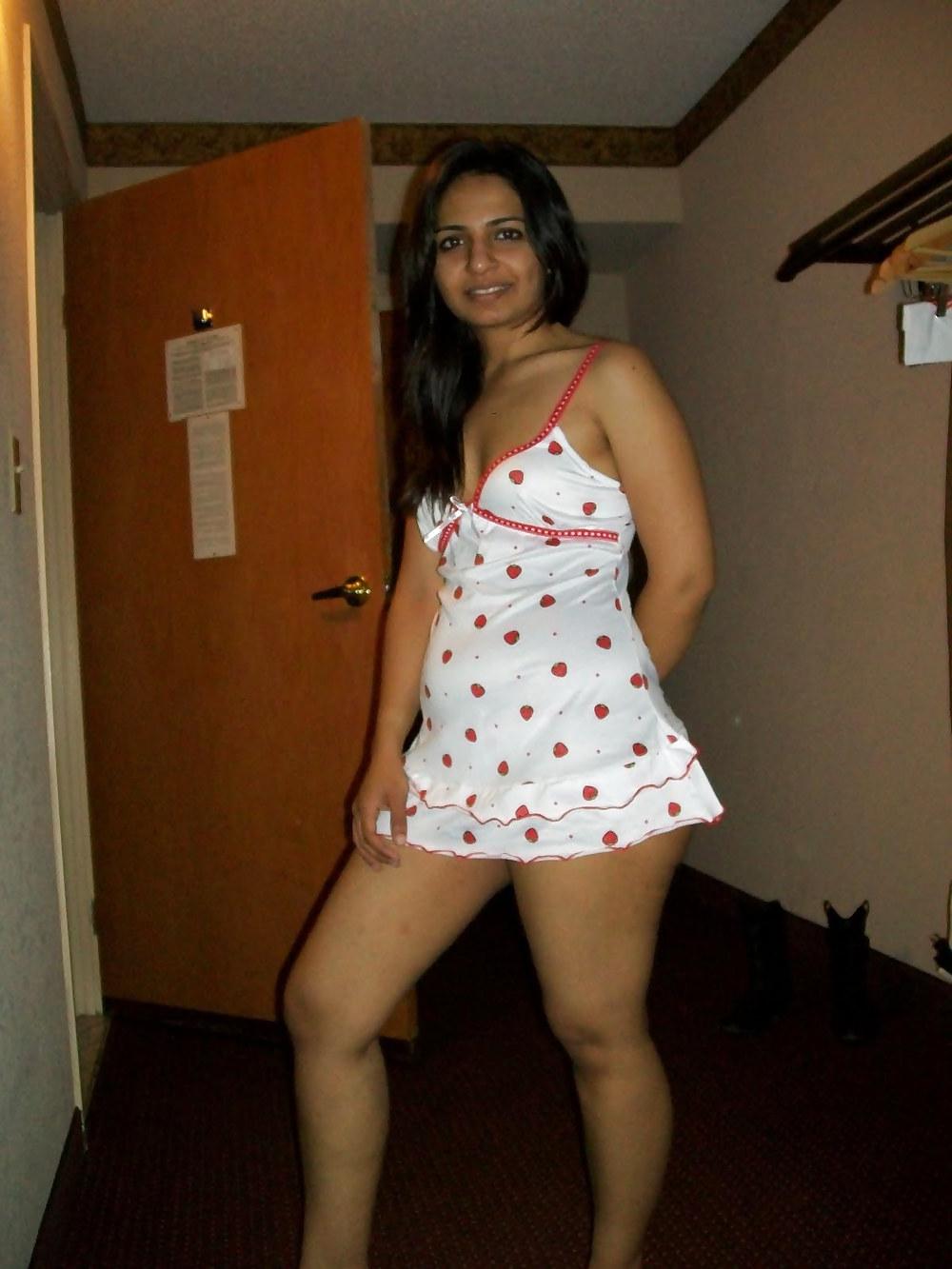 23P Indian Desi Babe Hot & Sexy Indians 