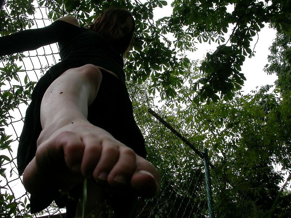 25P Gothic Foot Queen - Ylva