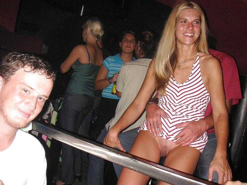 14P Upskirts oops