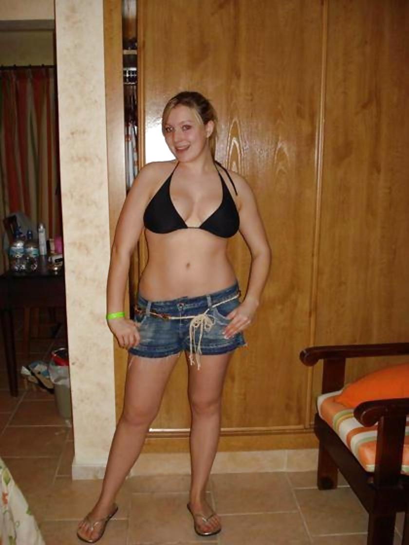 25P BLONDE SLUT - SELF SHOT