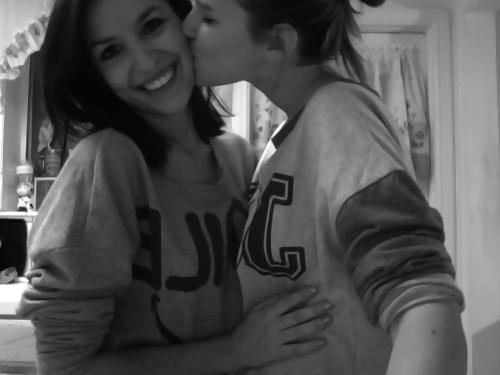 22P Lesbians 7!