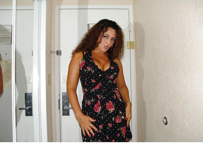 15P Melanie-Horny Colombian Mama