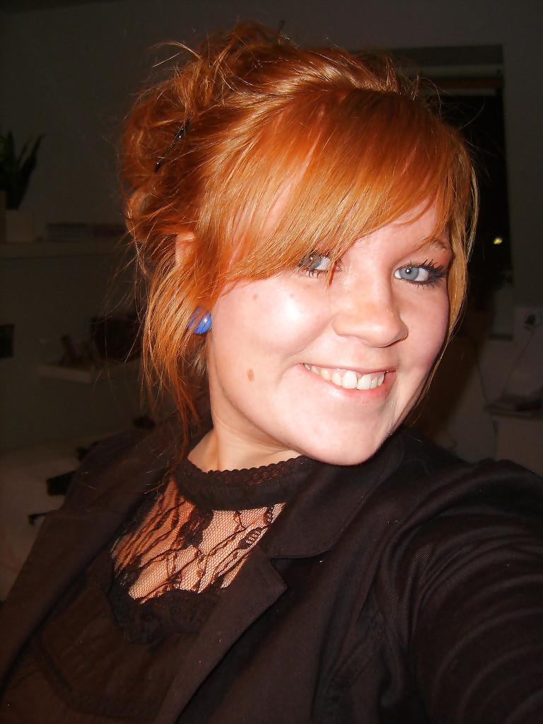 25P Hot Busty Blows Guy