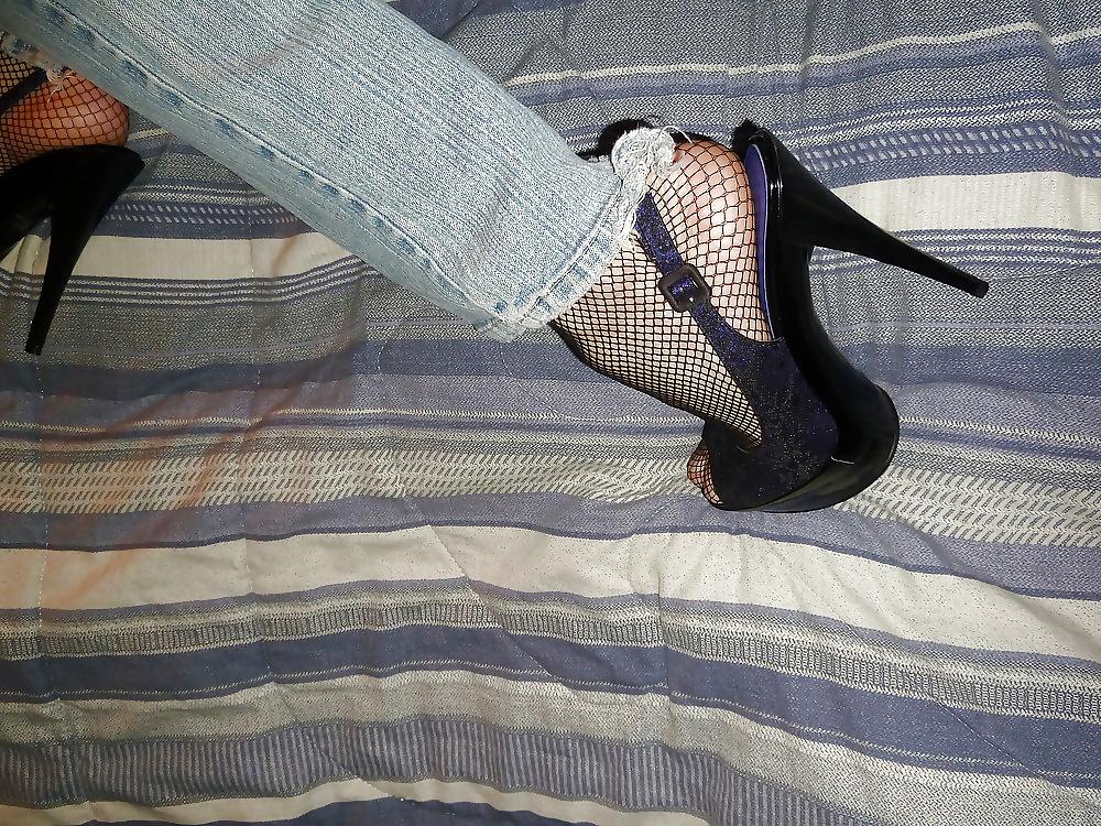 25P Foot fetish and other.