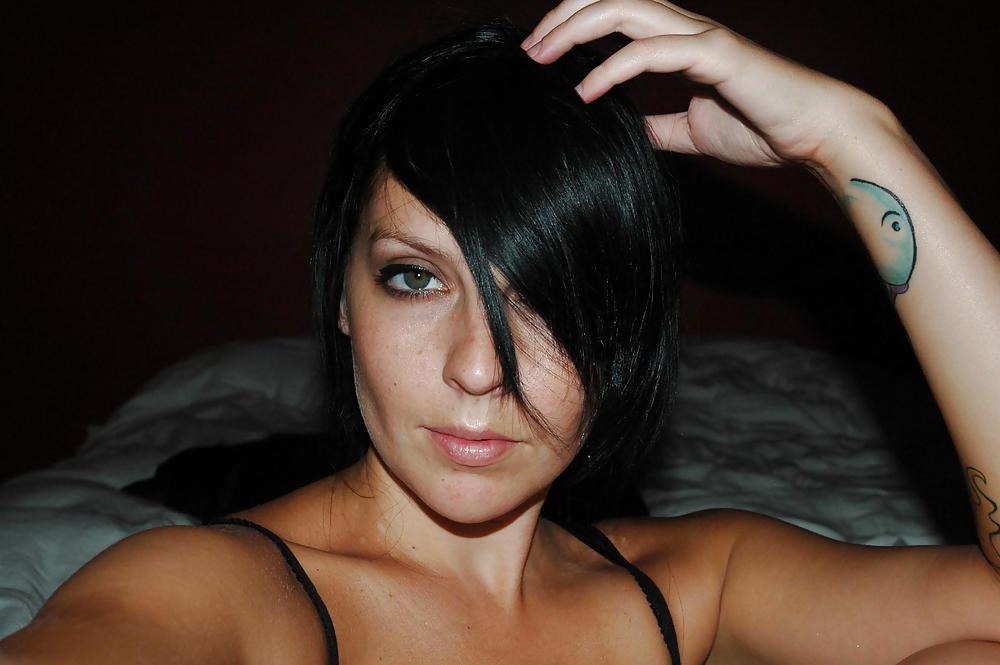 11P Who wants to see her naked? 3