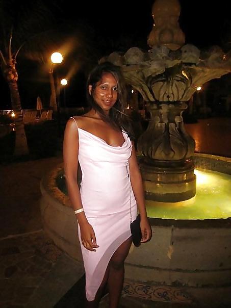 20P Indian Desi Babe Hot & Sexy Indians 