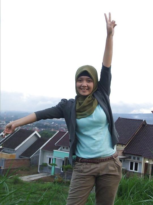 10P Beauty & hot indonesian jilbab hijab tudung 5