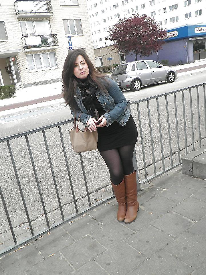 25P Arab Beauty In Heat !