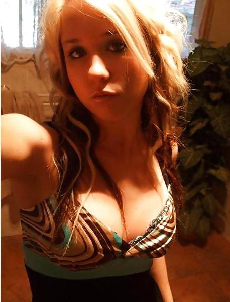20P Facebook Hottie Tiane from Germany