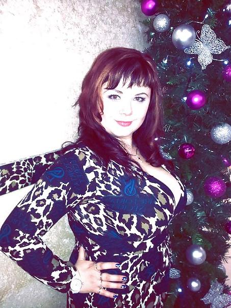 5P Busty Russian Woman 240