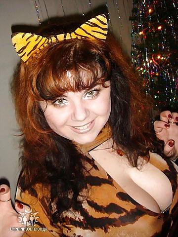 5P Busty Russian Woman 240