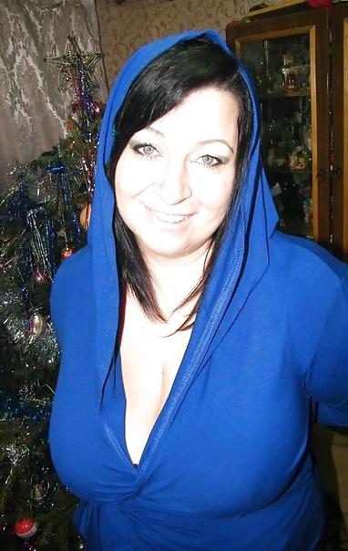 12P Busty Russian Woman 165