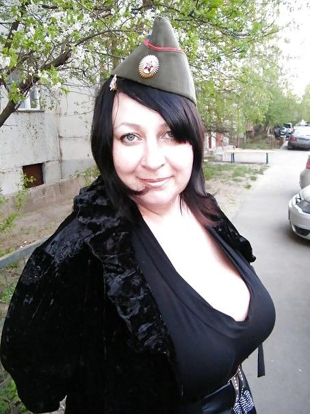 12P Busty Russian Woman 165