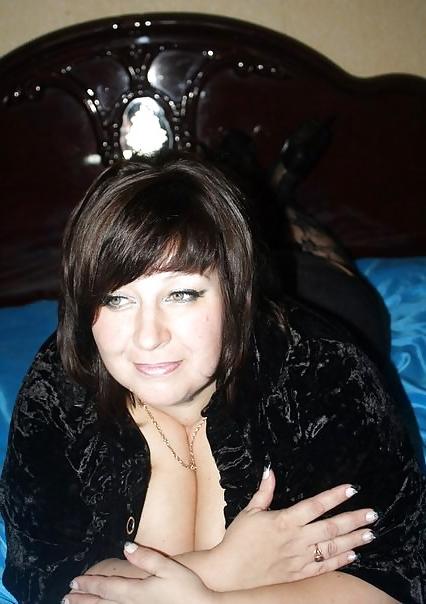 12P Busty Russian Woman 165