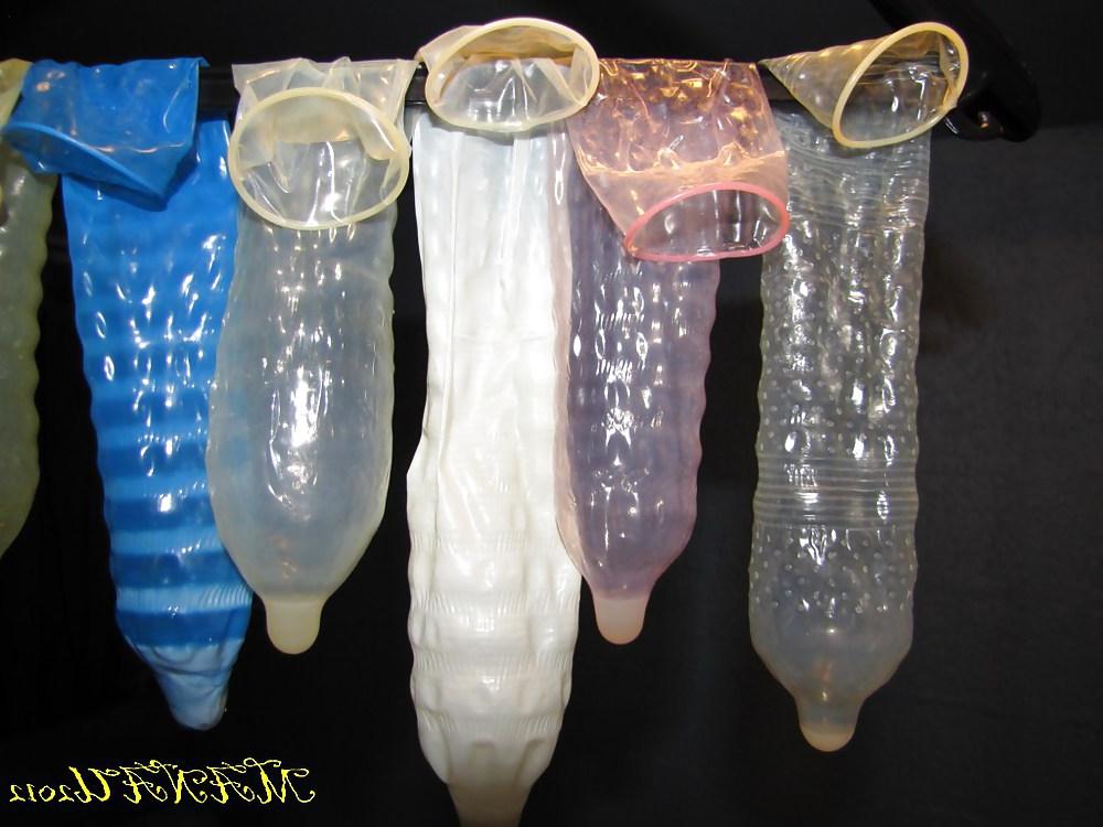 25P LINGERIE, CUM ET CONDOM 2