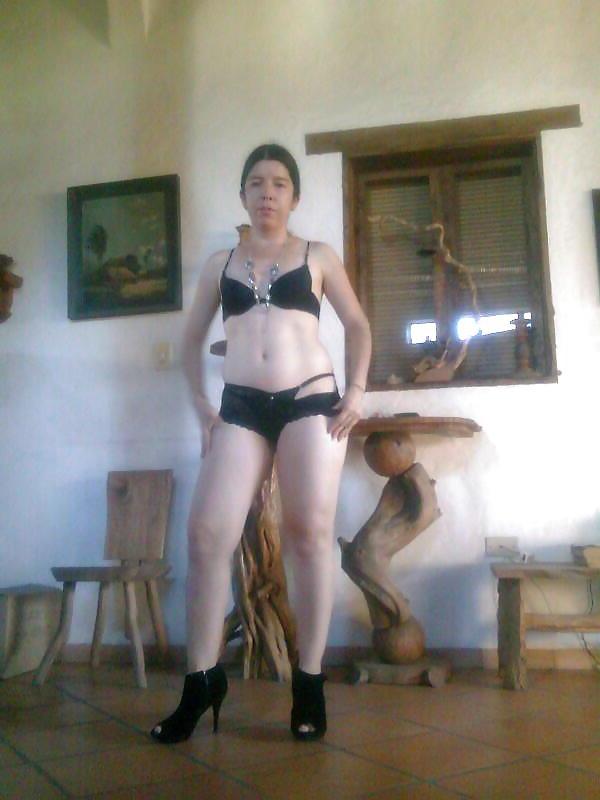 25P WOMAN (AMIGUITAS 52)